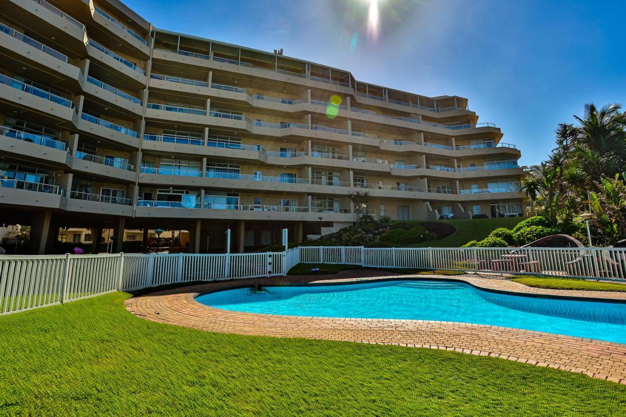 Sands Beach Breaks Beach Front Ballito Exterior foto