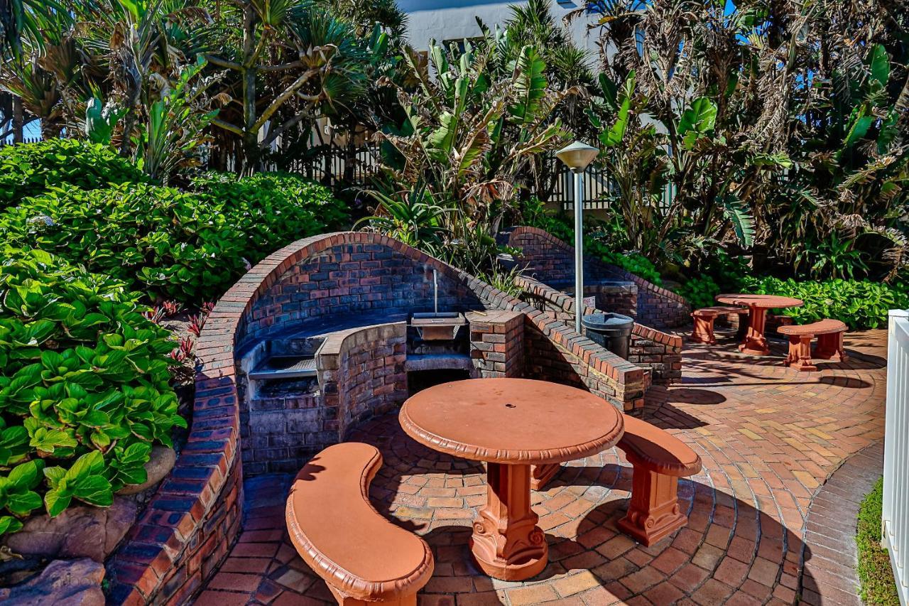 Sands Beach Breaks Beach Front Ballito Exterior foto